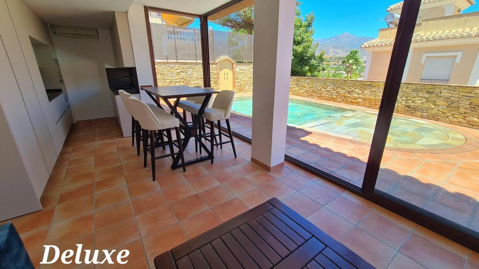 Villa Deluxe Nerja Silhouse Bagian luar foto