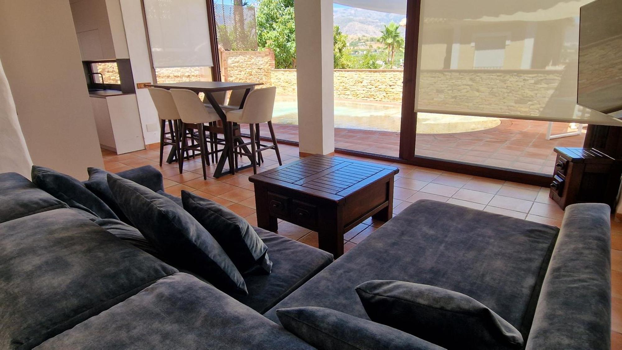 Villa Deluxe Nerja Silhouse Bagian luar foto